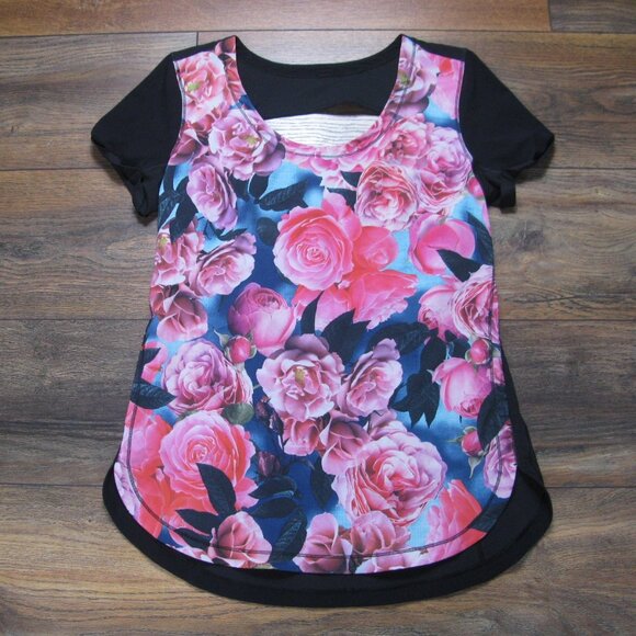 Free With 25$ Purchase Lululemon floral tee ptp 16" *GUC - Picture 2 of 5